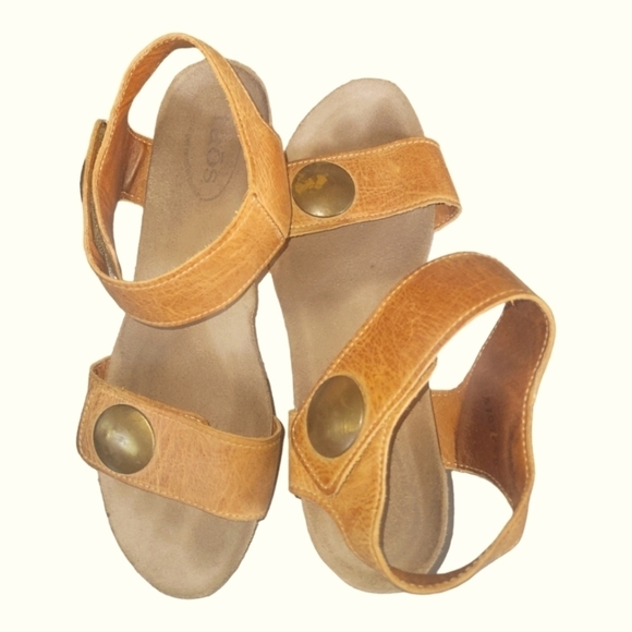 Taos  Women's Carousel Leather Tan Wedge Heel Velcro Closure Sandals Sz 40 - Picture 11 of 12